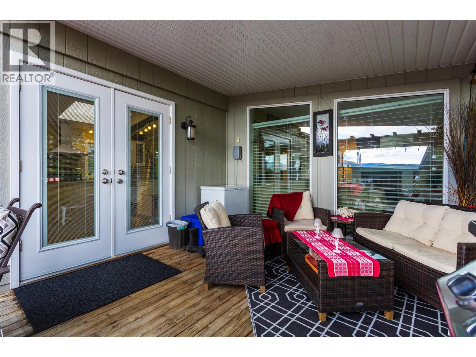 46 2001 97 S Highway, West Kelowna
