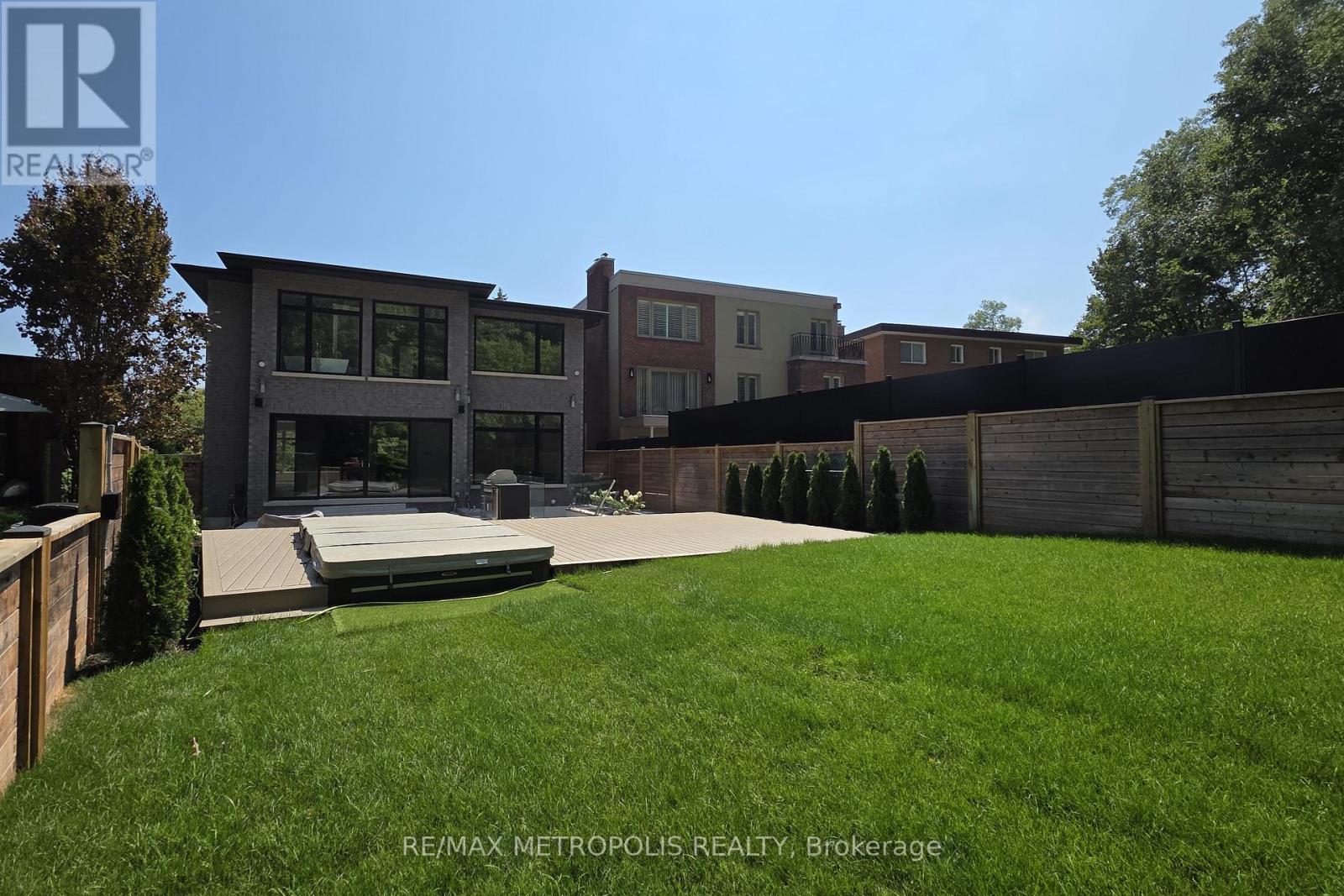 Photo 34 of 12 Bearwood Drive, Toronto ON