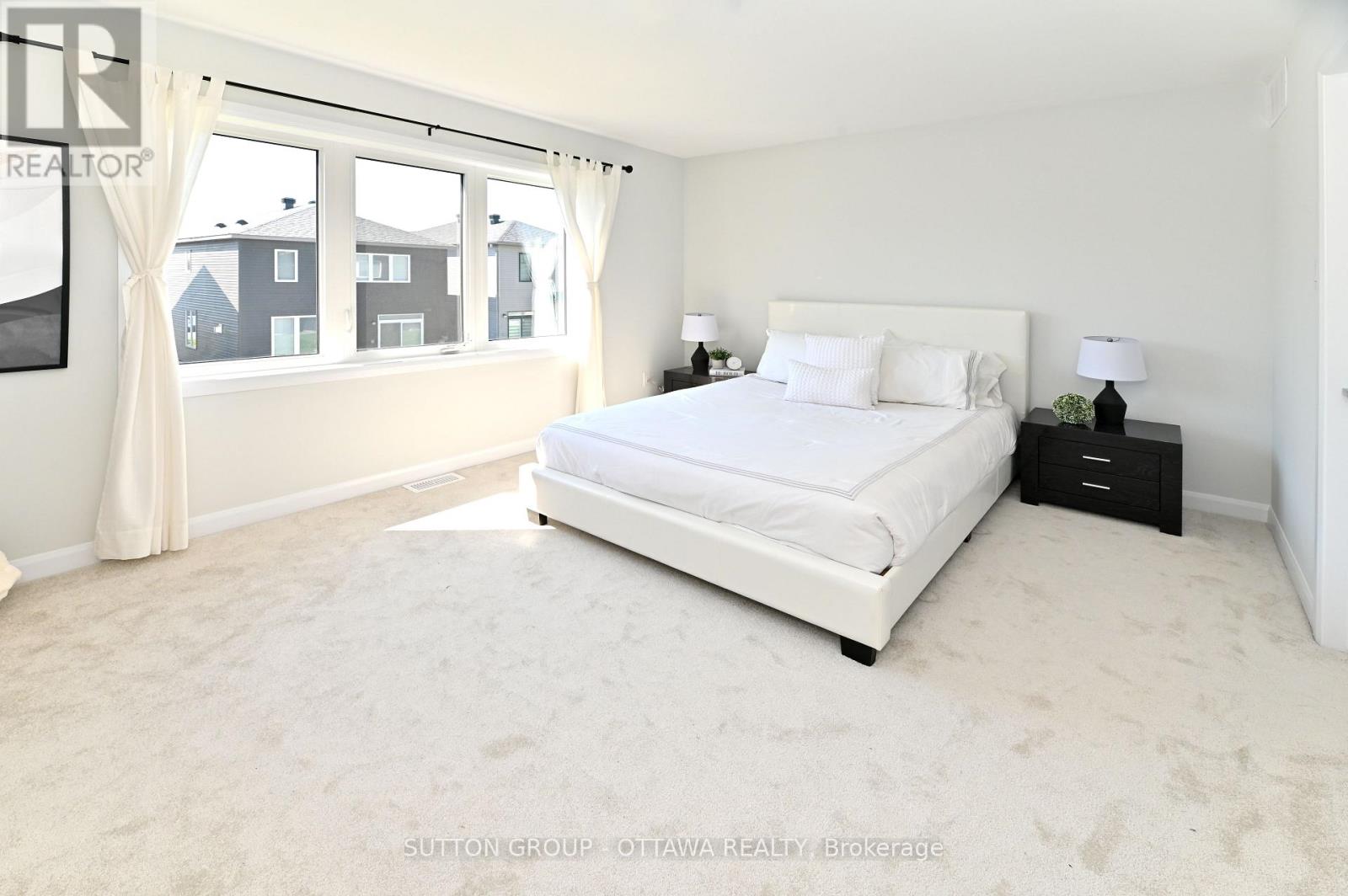 Photo 6 of 64 Ralph Erfle Way, Ottawa ON