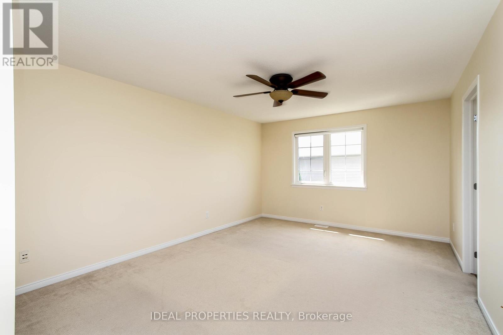 Photo 32 of 565 Pepperville Crescent N, Ottawa ON