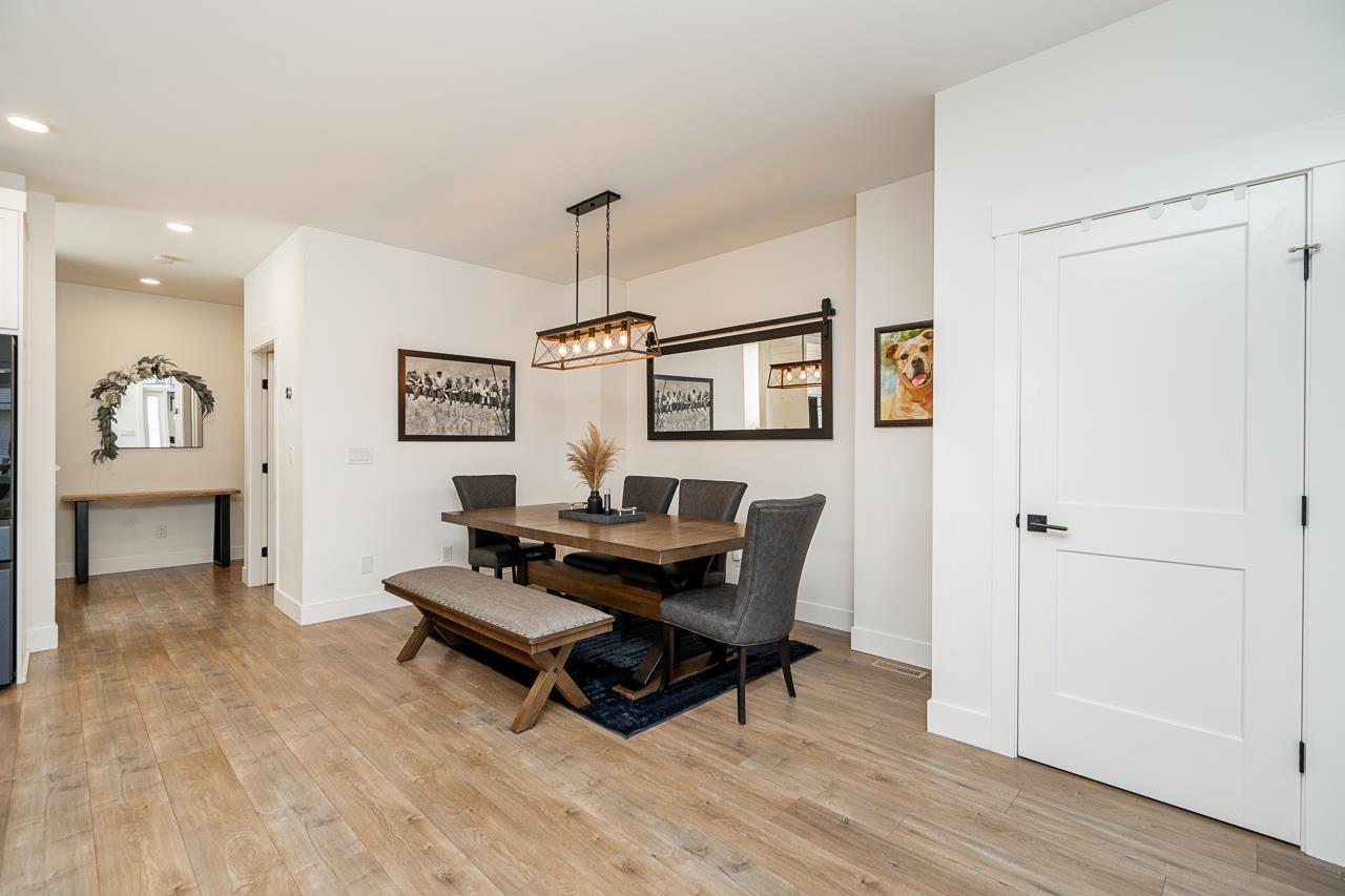Photo 11 of 15 6897 201 Street, Langley BC