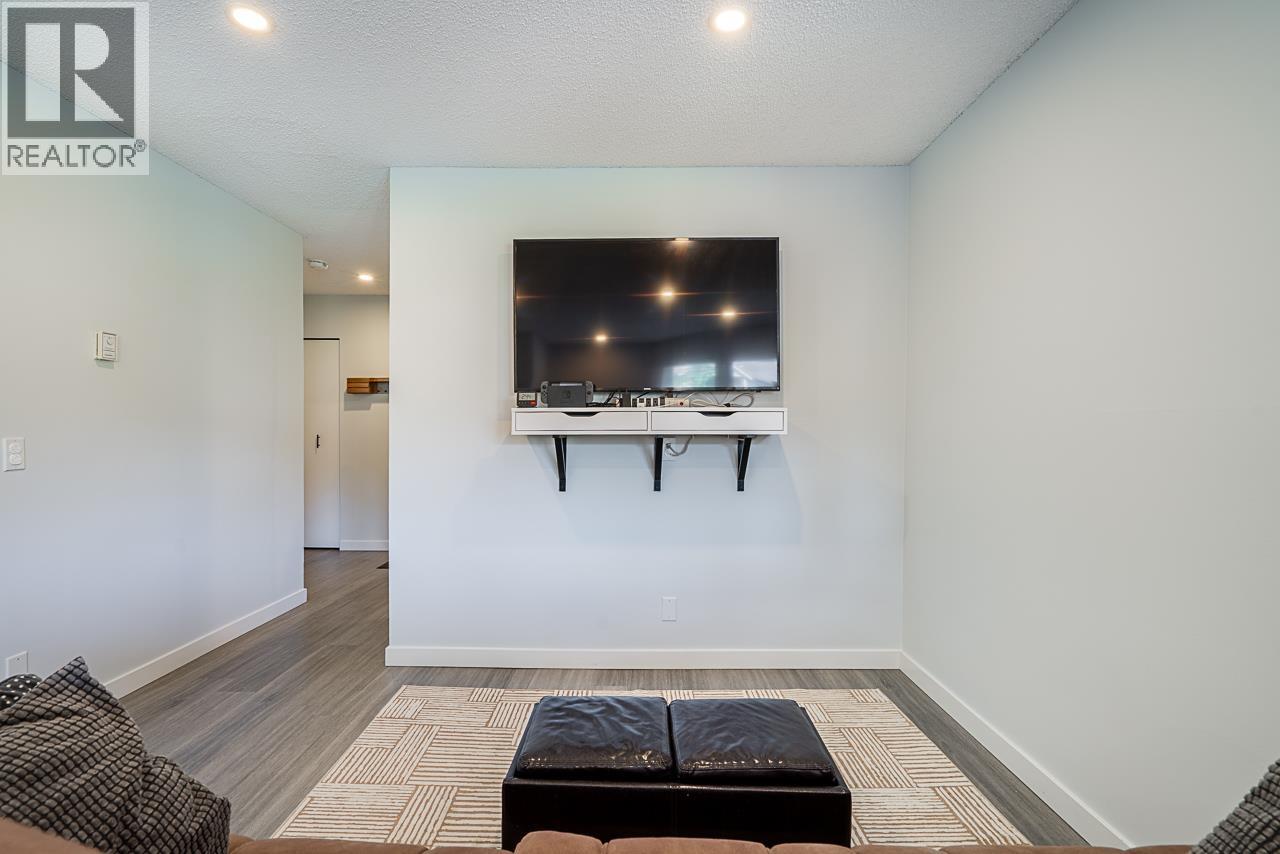 Photo 8 of 204 8451 Westminster Highway, Richmond BC
