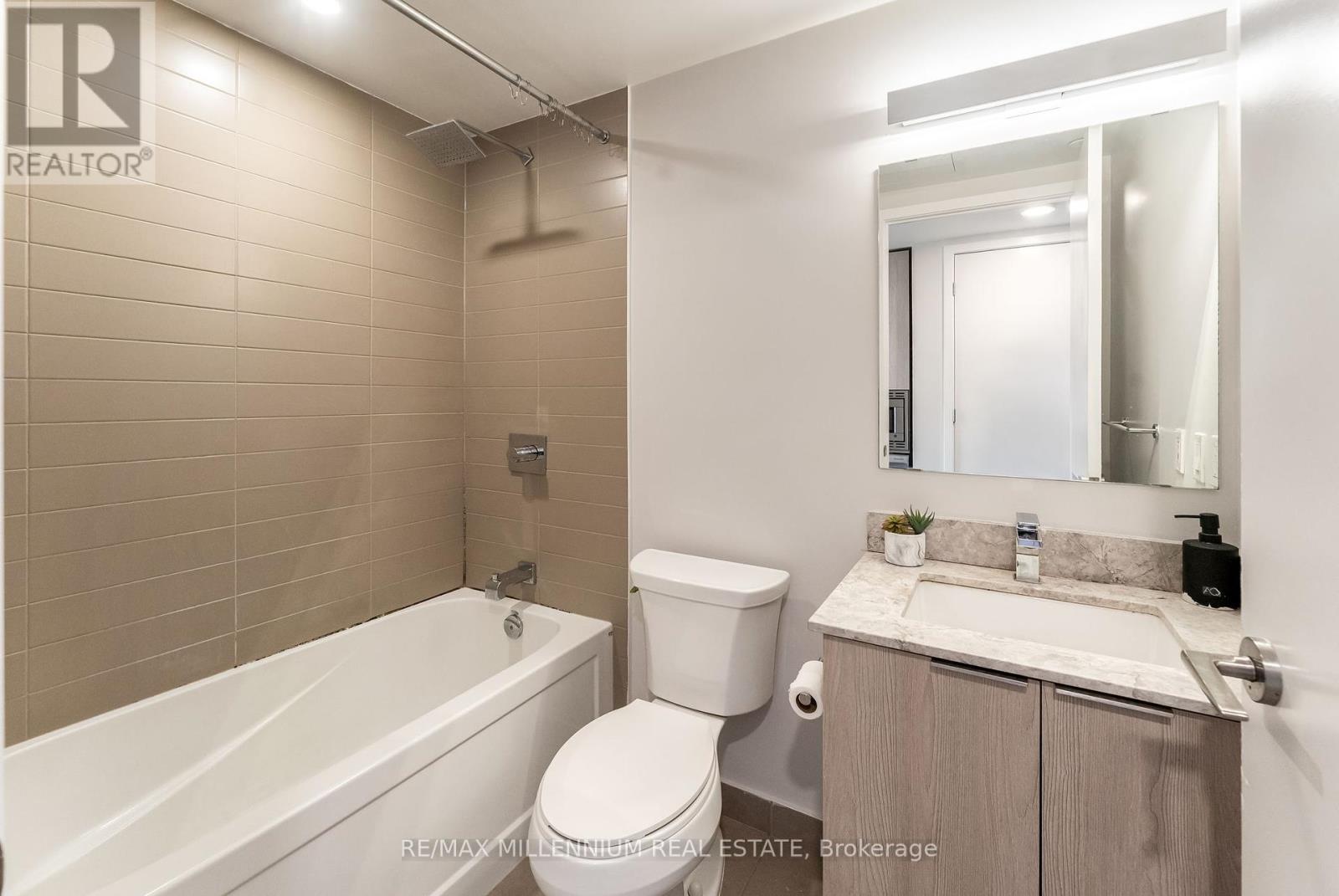 Photo 30 of 1308 18 Maitland Terrace, Toronto ON