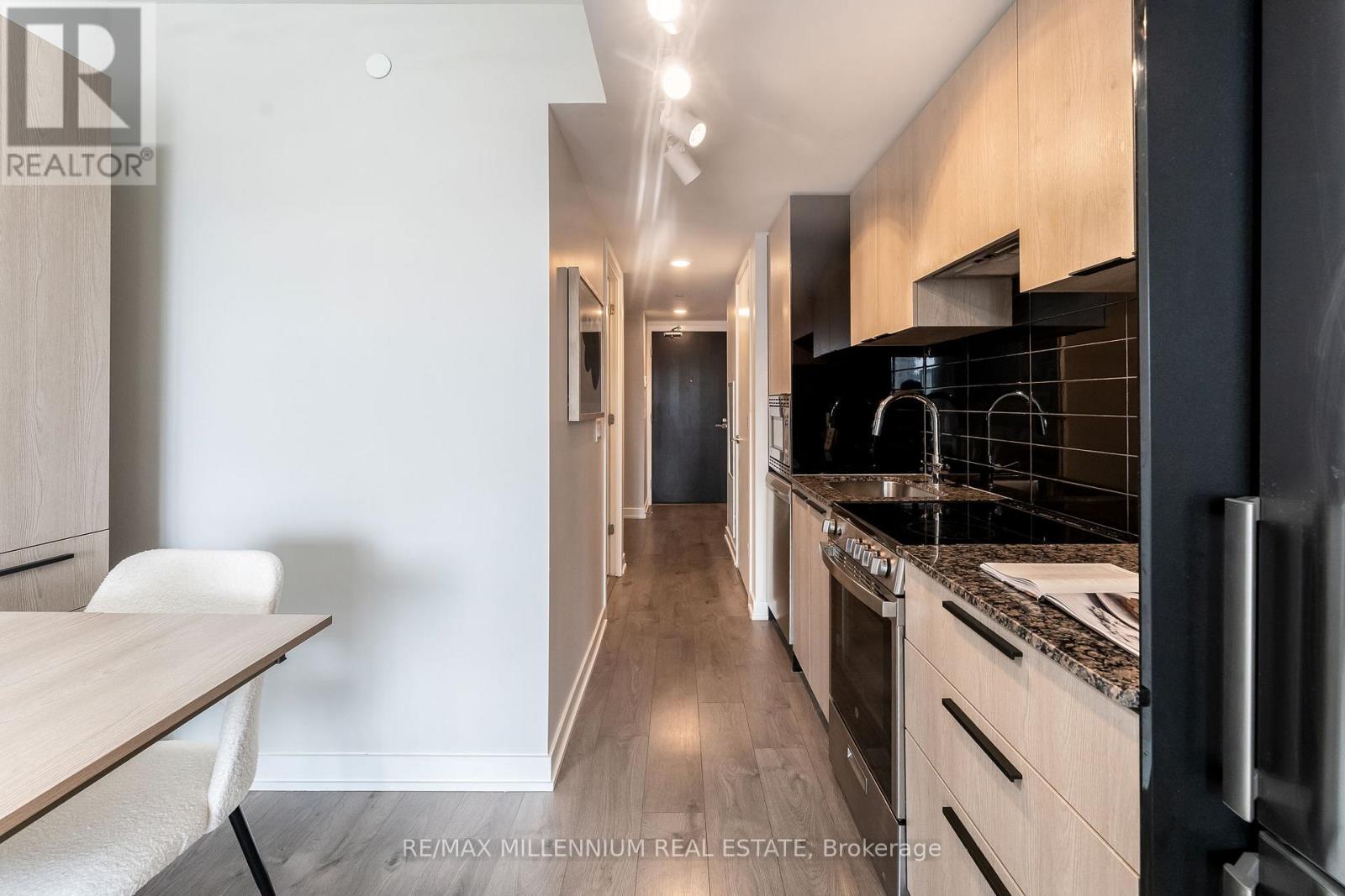 Photo 12 of 1308 18 Maitland Terrace, Toronto ON