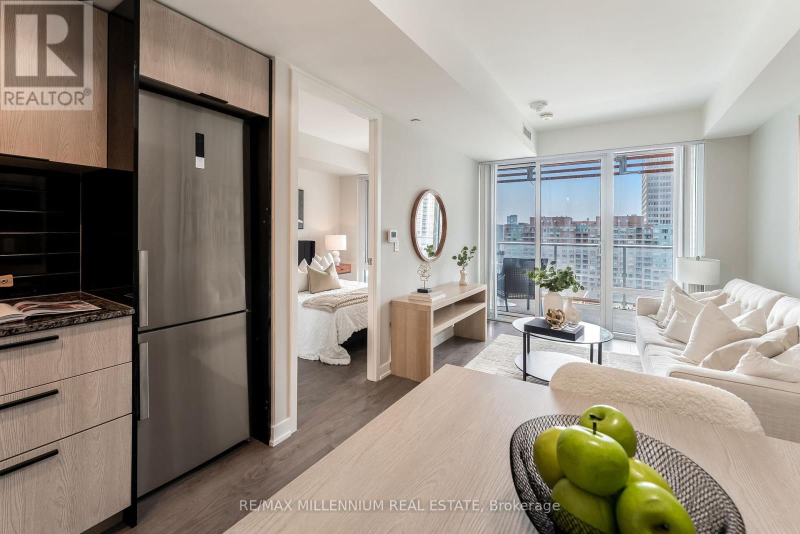Photo 35 of 1308 18 Maitland Terrace, Toronto ON