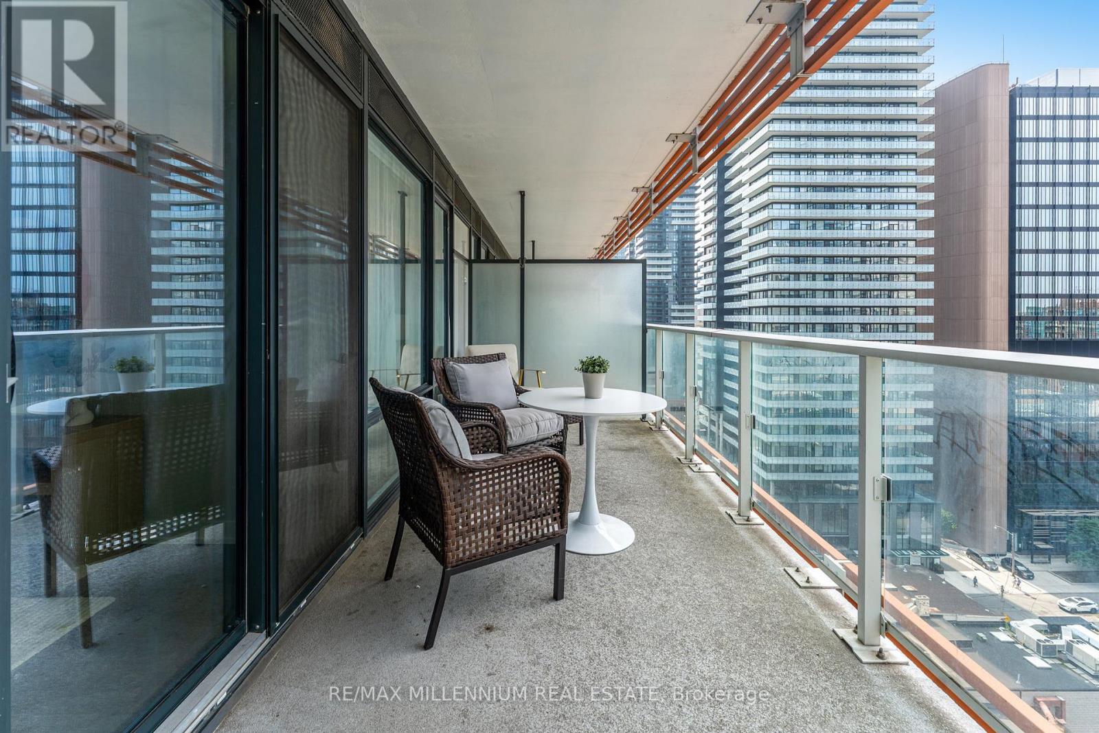 Photo 11 of 1308 18 Maitland Terrace, Toronto ON
