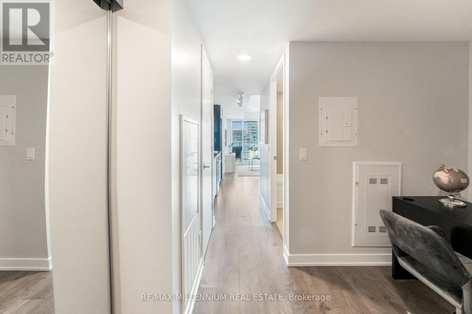 Photo 19 of 1308 18 Maitland Terrace, Toronto ON