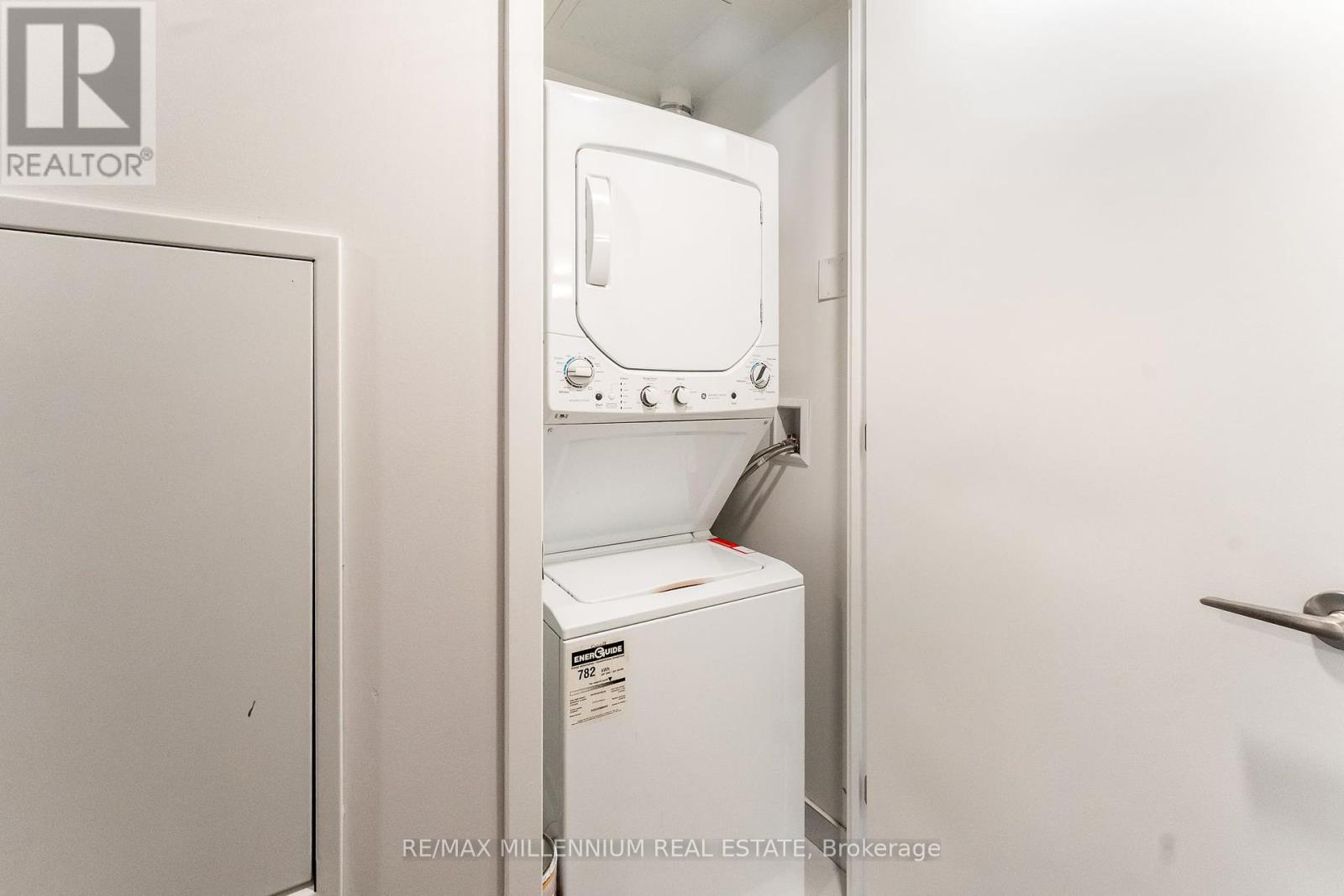 Photo 24 of 1308 18 Maitland Terrace, Toronto ON