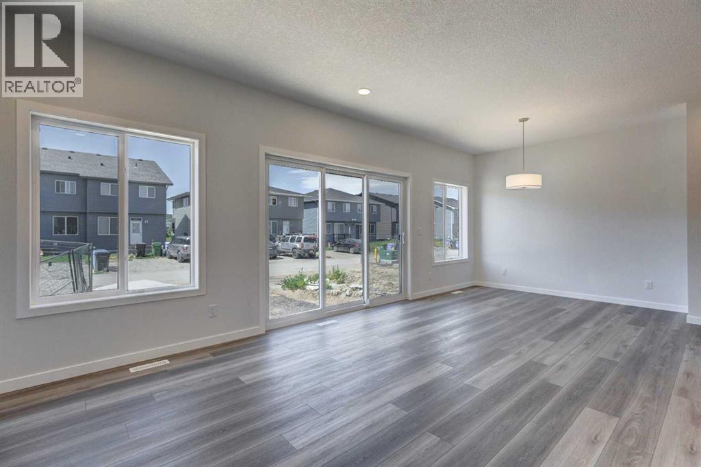 Single Family House for Sale in  Creekstone Circle SW Pine Creek Calgary 