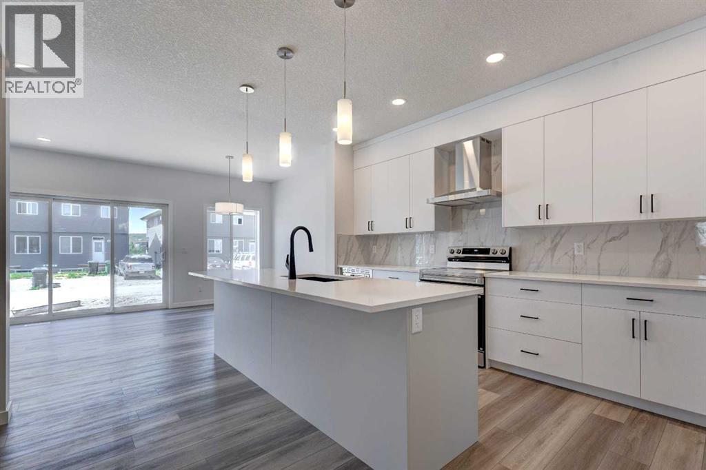Single Family House for Sale in  Creekstone Circle SW Pine Creek Calgary 