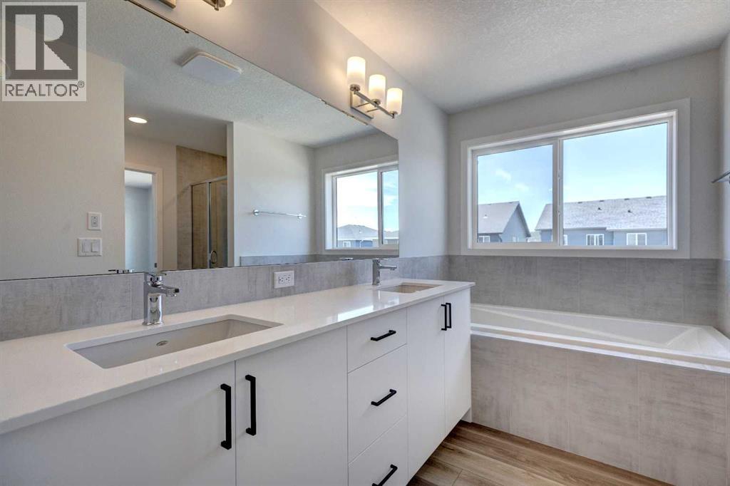 Single Family House for Sale in  Creekstone Circle SW Pine Creek Calgary 