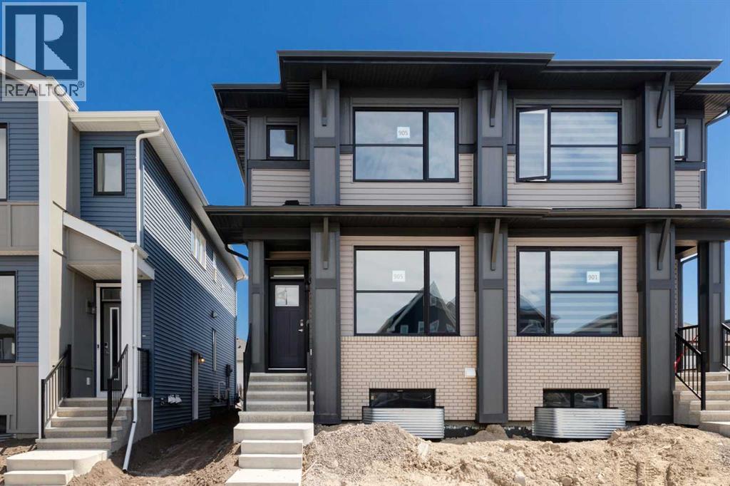 905 Livingston View NE, Calgary, Alberta