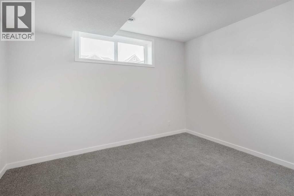 Photo 28 of 909 Livingston View Ne, Calgary AB