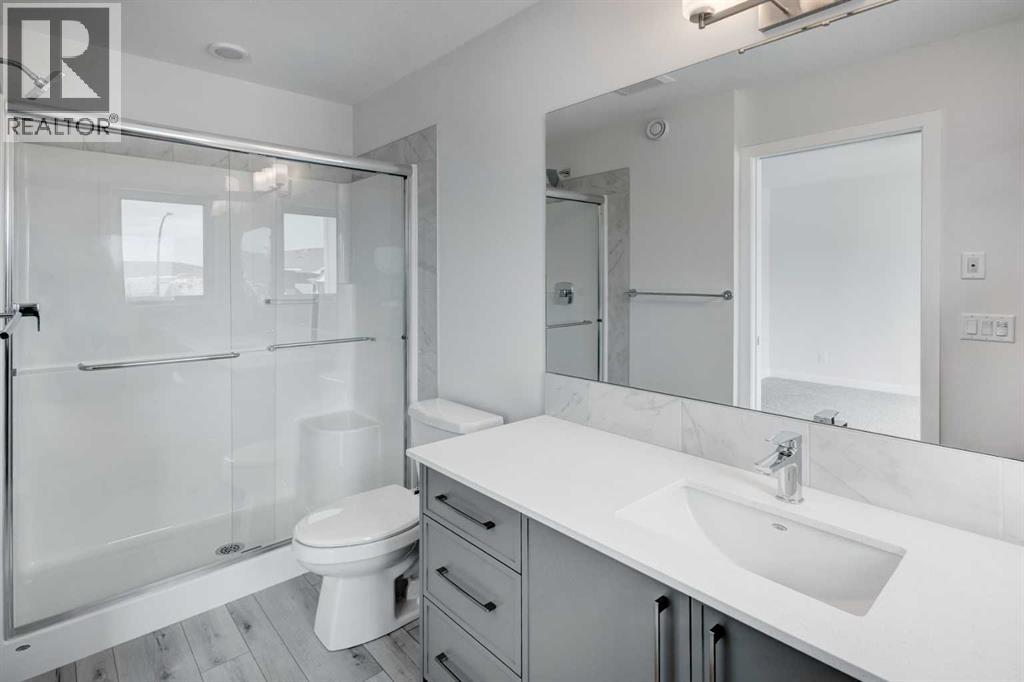 Photo 18 of 909 Livingston View Ne, Calgary AB