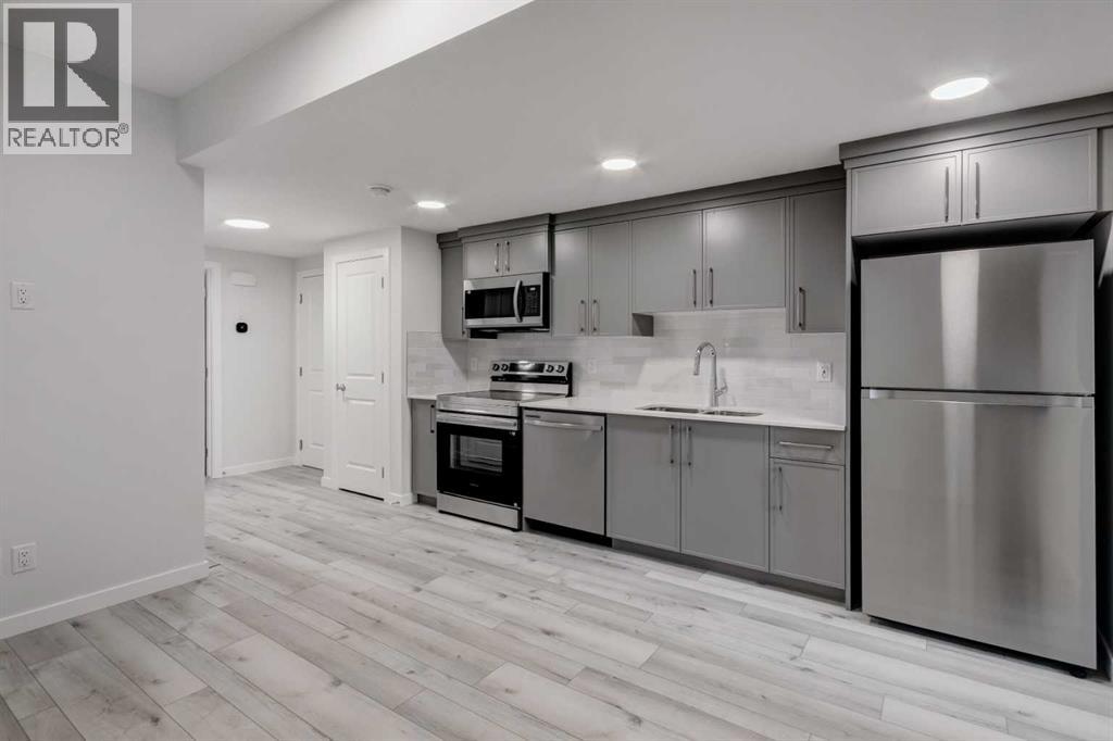 Photo 25 of 909 Livingston View Ne, Calgary AB