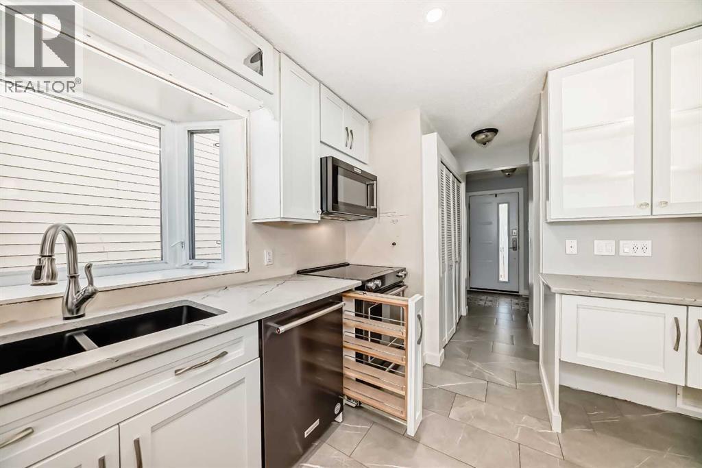 Single Family House for Sale in  Ranchview Drive NW Ranchlands Calgary 