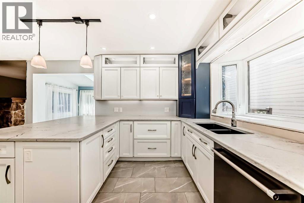 Single Family House for Sale in  Ranchview Drive NW Ranchlands Calgary 