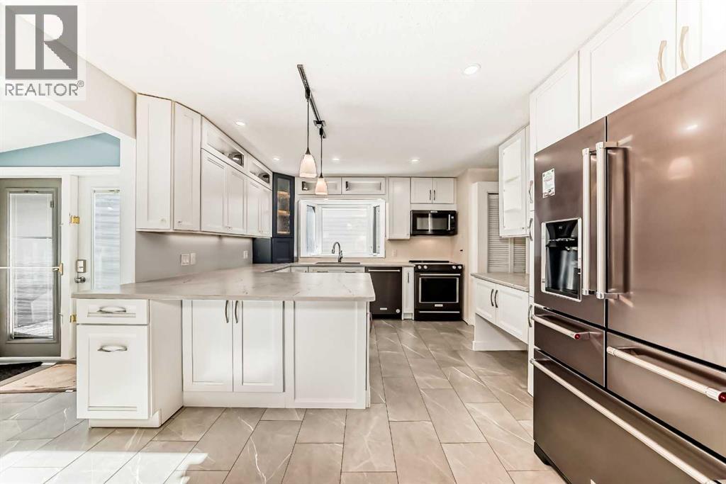 Single Family House for Sale in  Ranchview Drive NW Ranchlands Calgary 