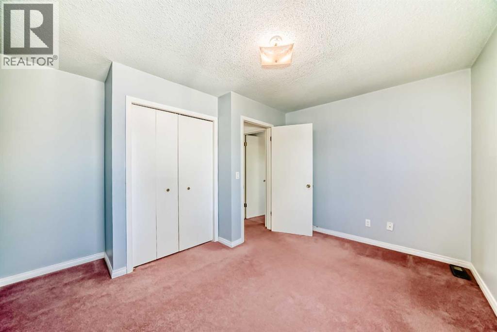 Single Family House for Sale in  Ranchview Drive NW Ranchlands Calgary 