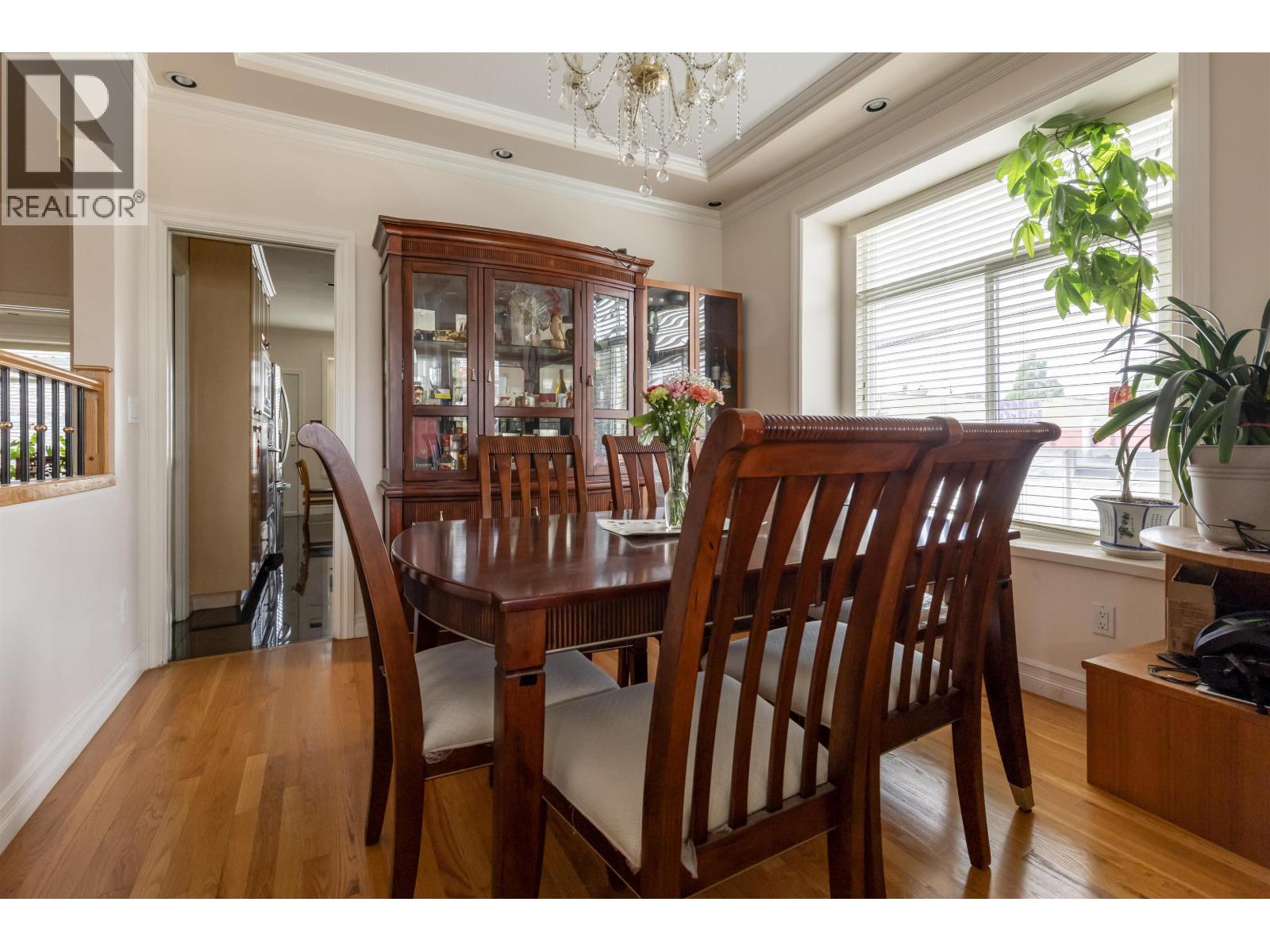 Photo 9 of 2034 E 38th Avenue, Vancouver BC