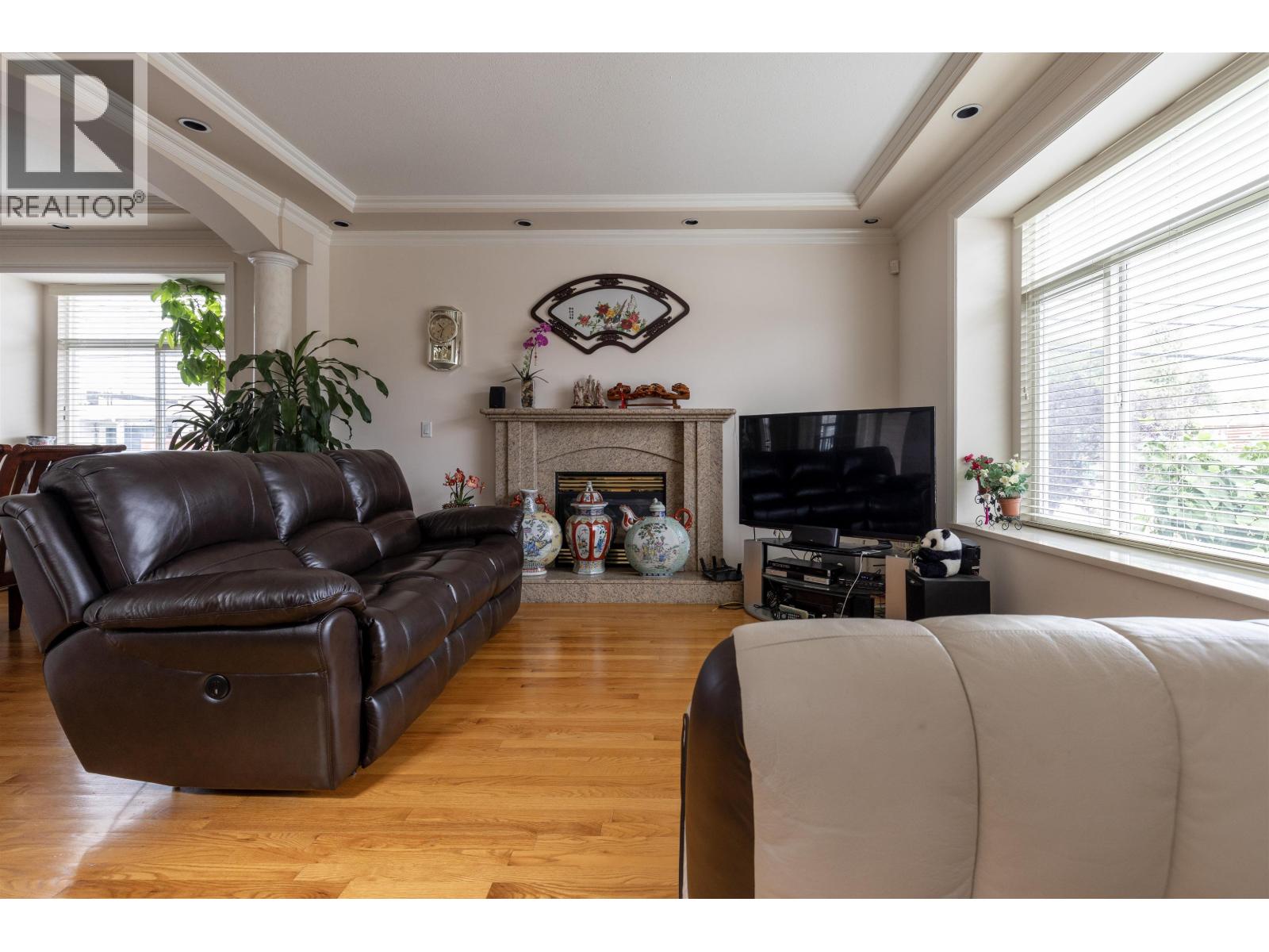 Photo 11 of 2034 E 38th Avenue, Vancouver BC