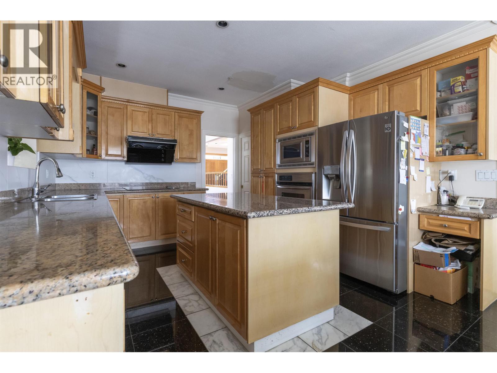 Photo 7 of 2034 E 38th Avenue, Vancouver BC