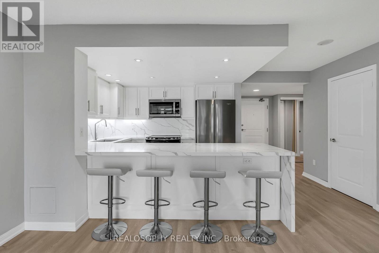 Photo 2 of 715 85 East Liberty Street, Toronto ON