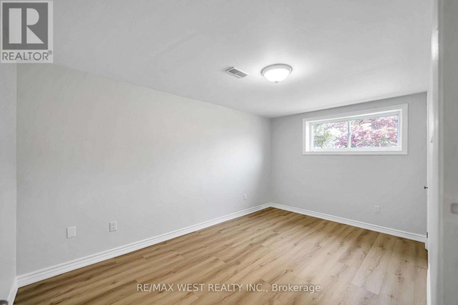Photo 30 of 12 Athabasca Street, Oshawa ON