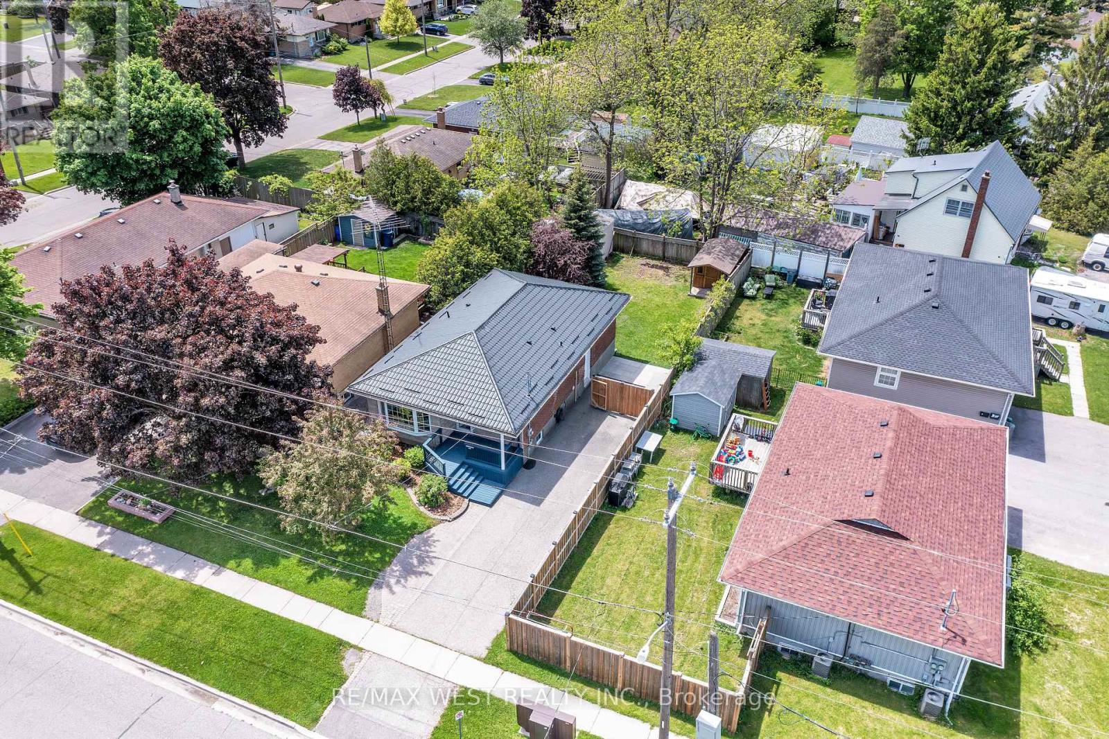 Photo 42 of 12 Athabasca Street, Oshawa ON