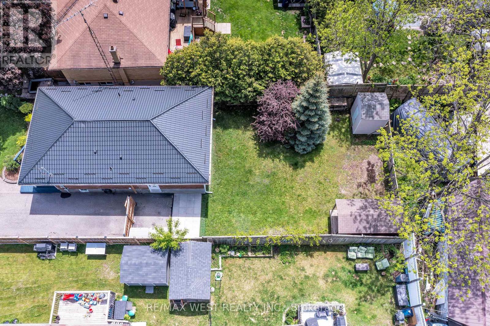 Photo 44 of 12 Athabasca Street, Oshawa ON