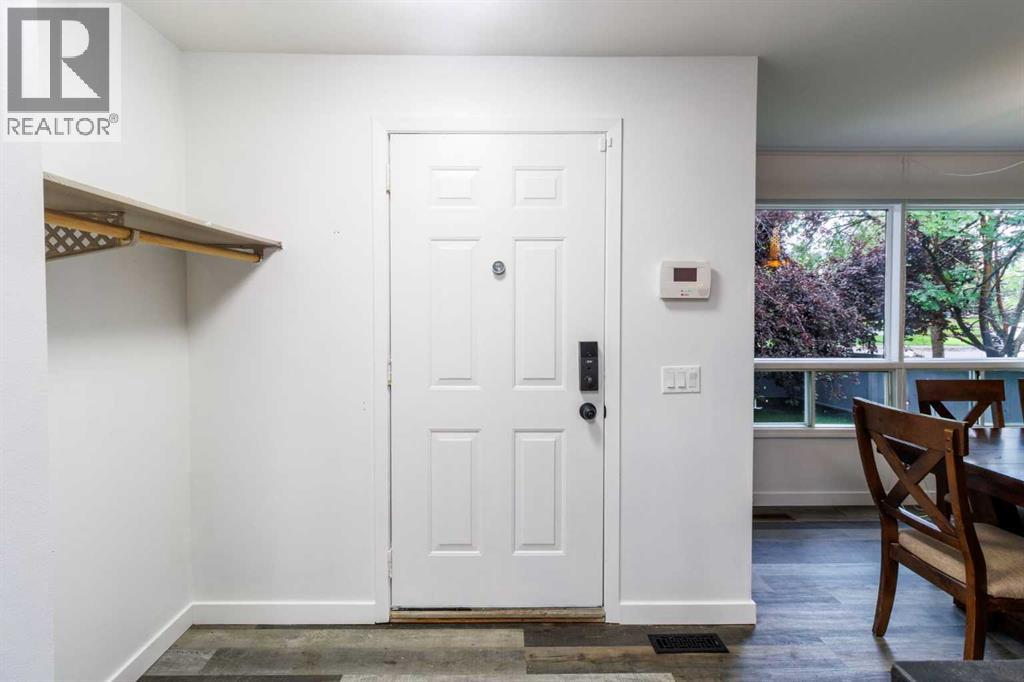 Single Family House 4 Level for Sale in  Erin Woods Drive SE Erin Woods Calgary 