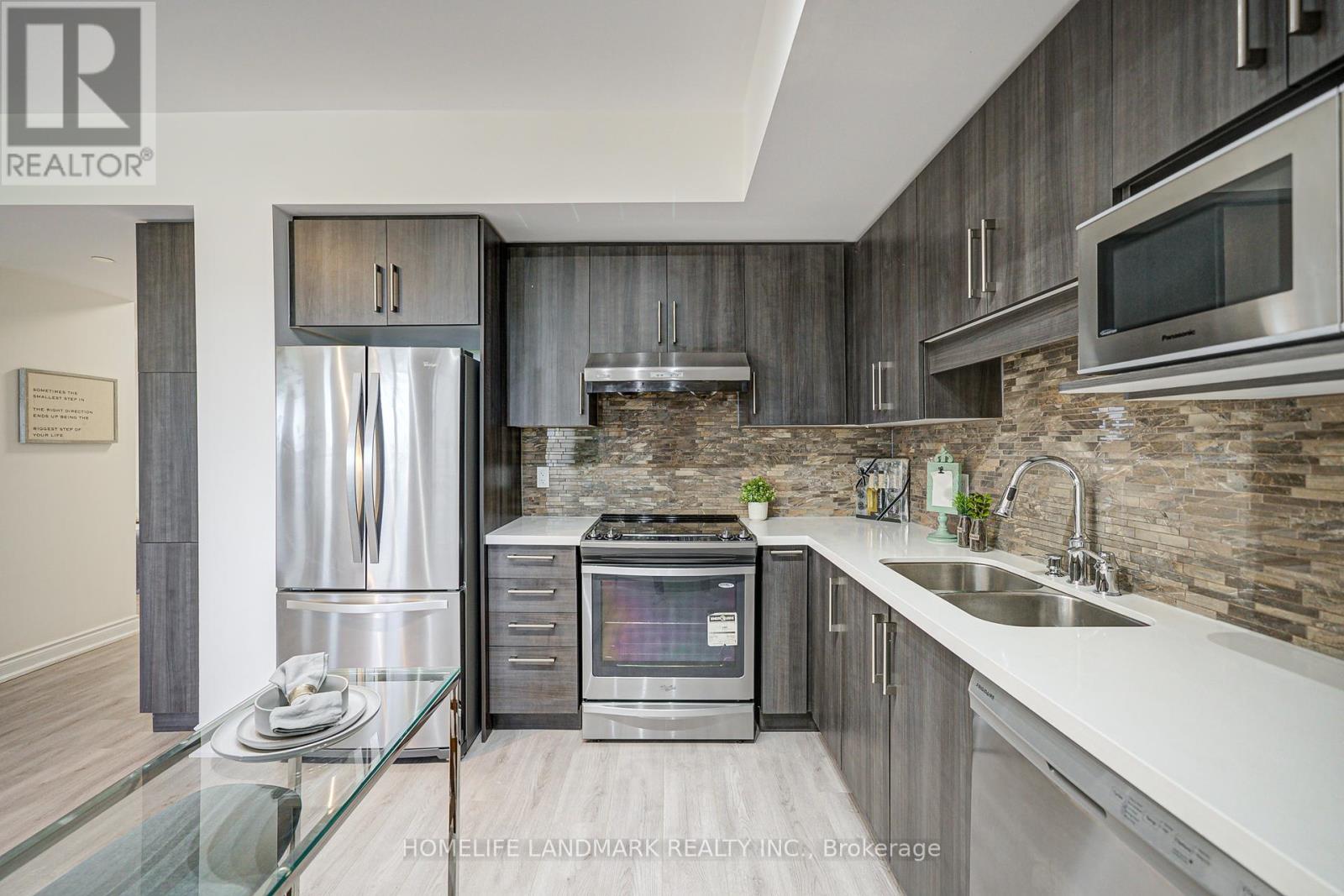 Photo 23 of 615 38 Cedarland Drive, Markham ON