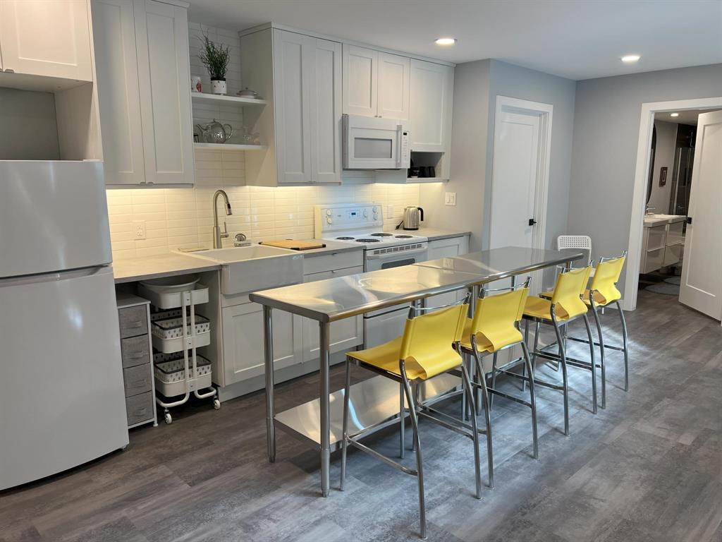 Photo 25 of 746 Rosseau Avenue W, Winnipeg MB