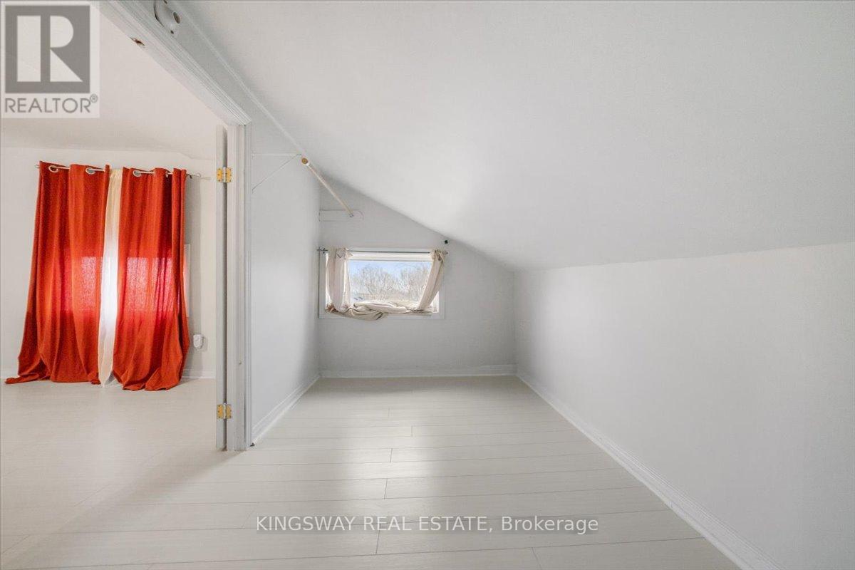 Photo 13 of Upper 1144 Fisher Avenue, Burlington ON