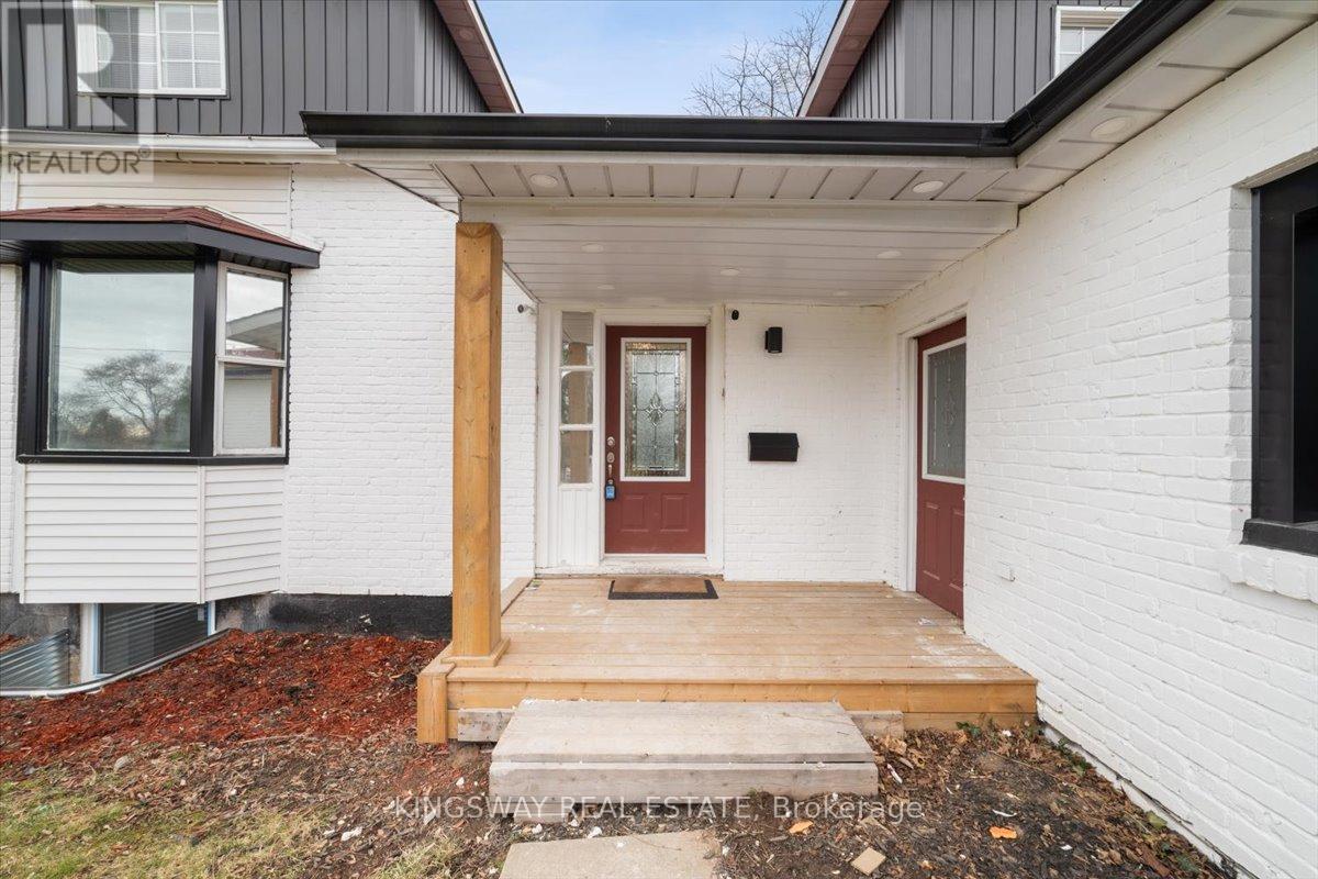 Photo 5 of Upper 1144 Fisher Avenue, Burlington ON