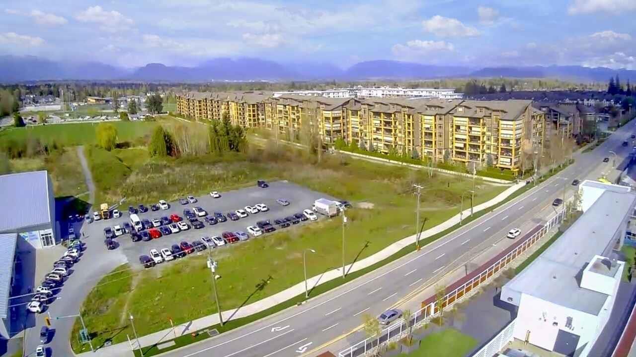 Photo 1 of 306 20614 80 Avenue, Langley BC