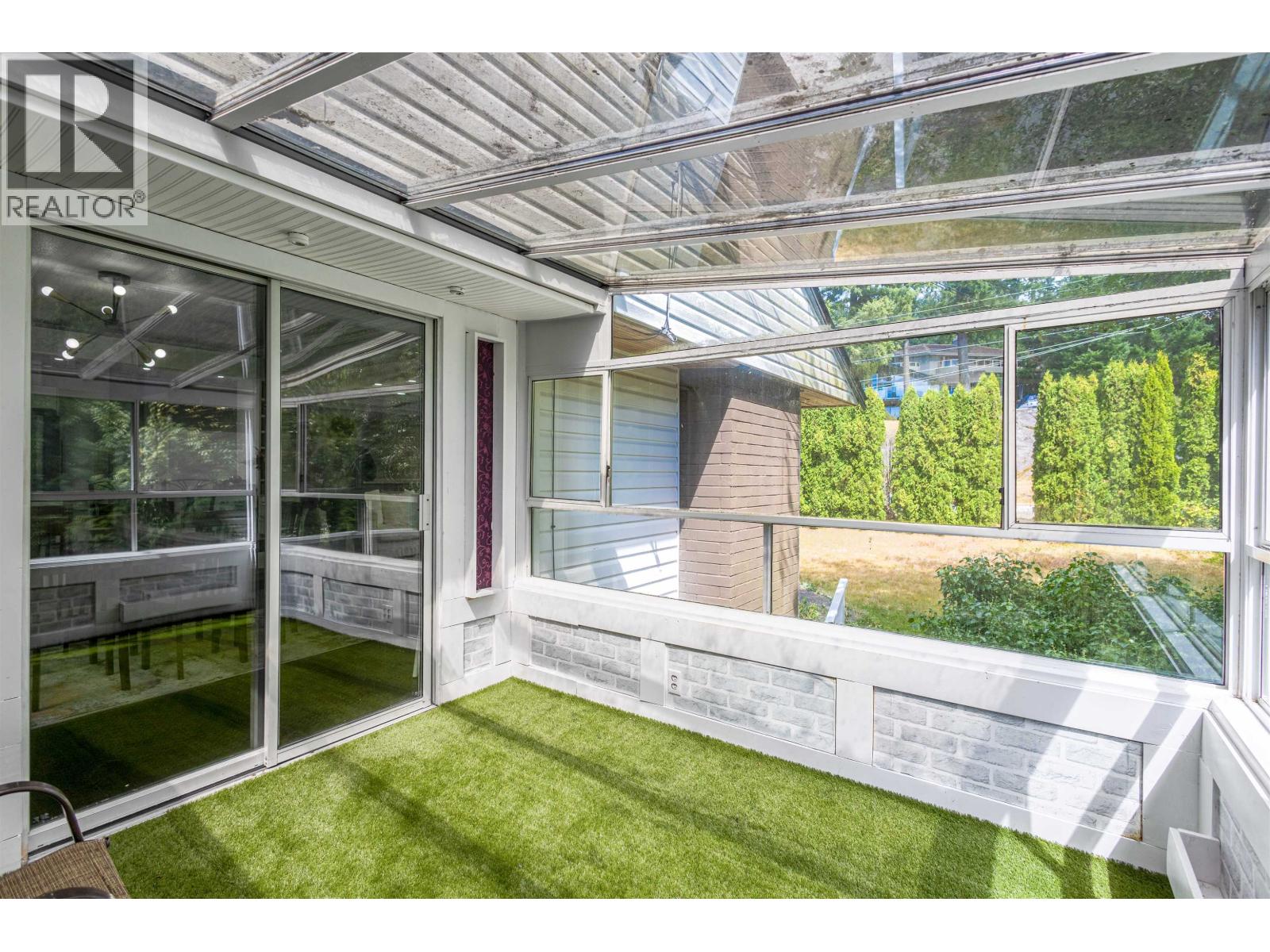 Photo 19 of 4380 Woodcrest Road, West Vancouver BC