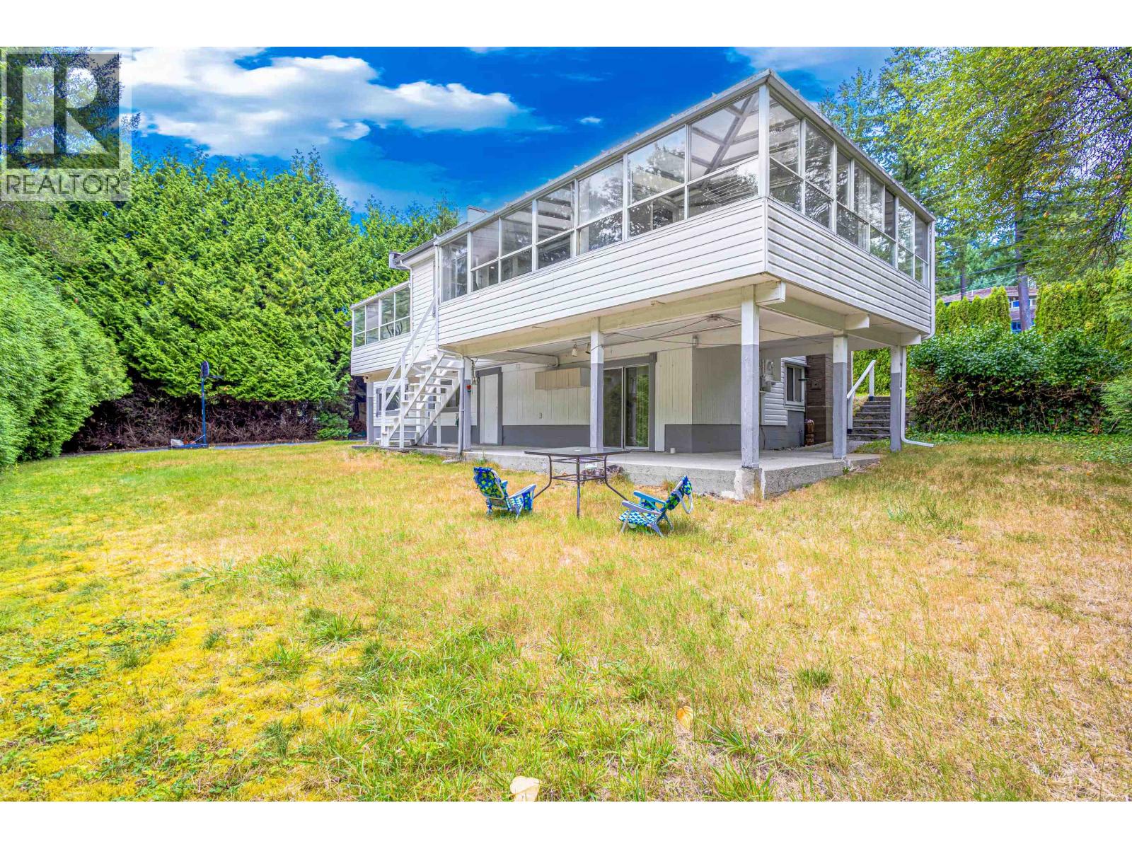 Photo 31 of 4380 Woodcrest Road, West Vancouver BC