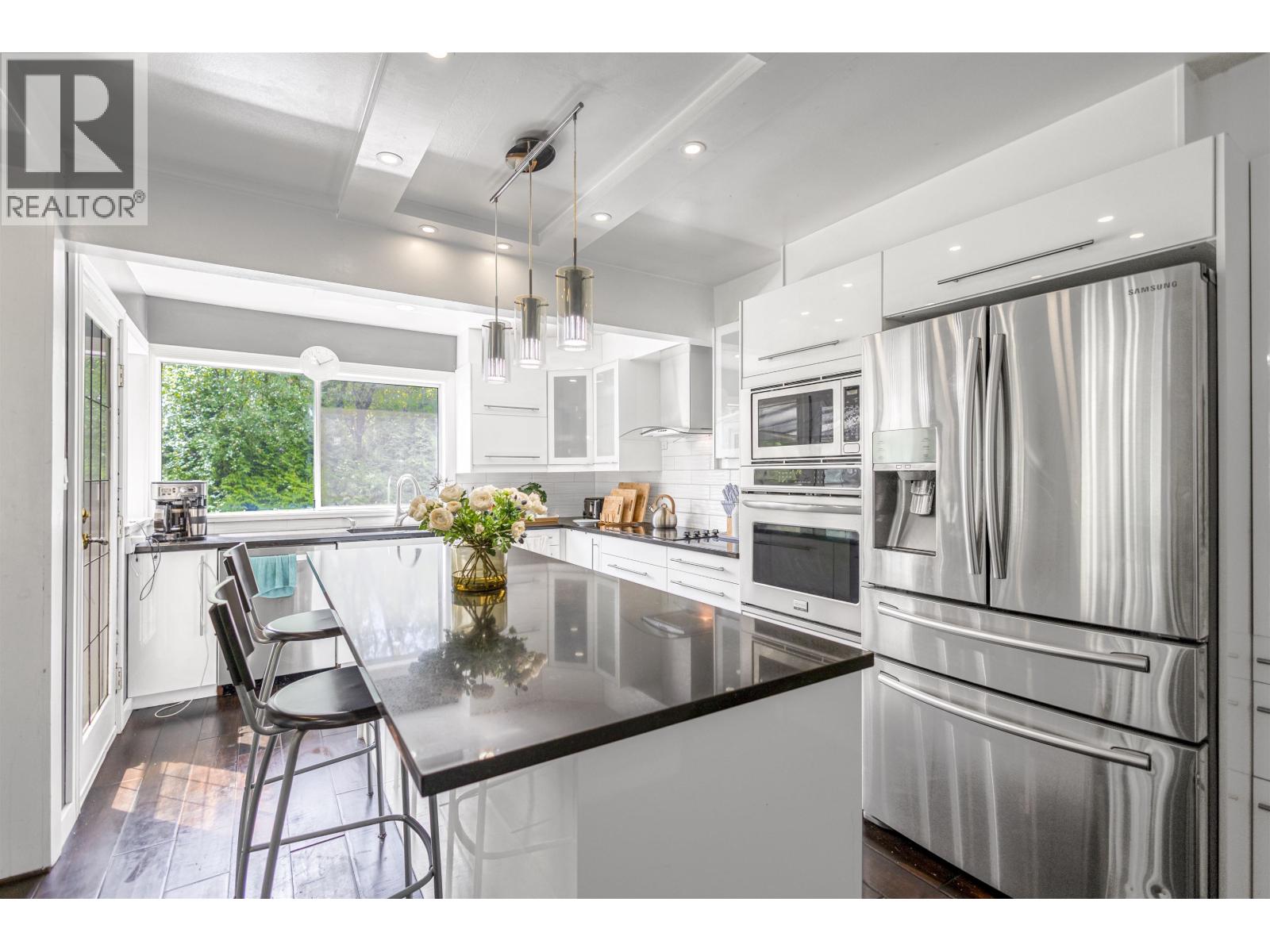 Photo 29 of 4380 Woodcrest Road, West Vancouver BC