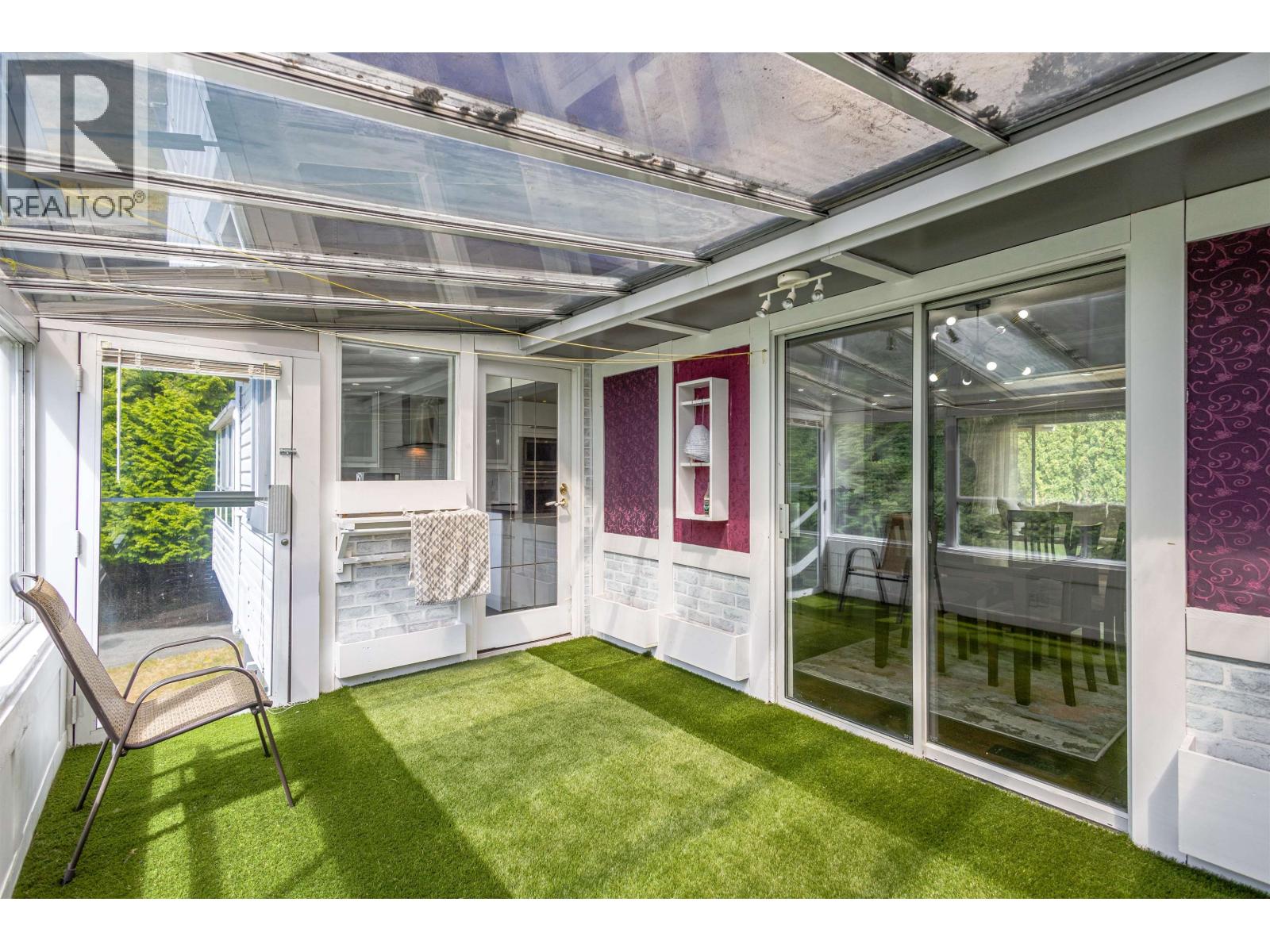 Photo 32 of 4380 Woodcrest Road, West Vancouver BC