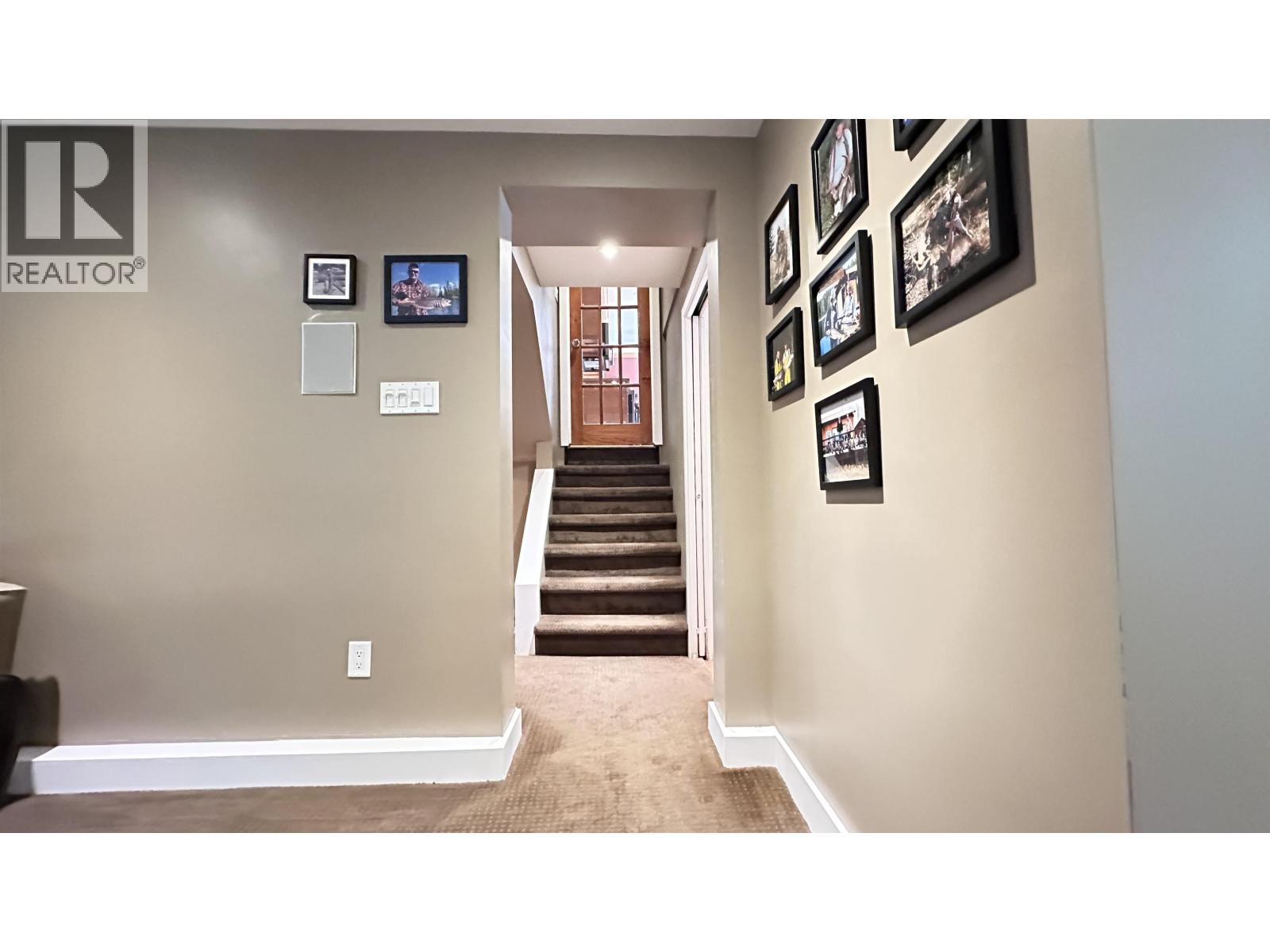 Photo 9 of 1231 Frederick Road, North Vancouver BC