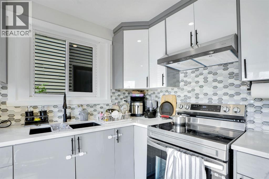 Single Family House for Sale in  Falton Drive NE Falconridge Calgary 