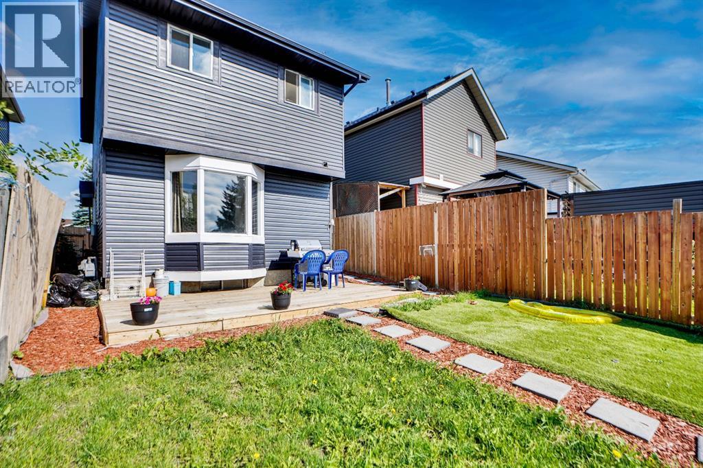 Single Family House for Sale in  Falton Drive NE Falconridge Calgary 