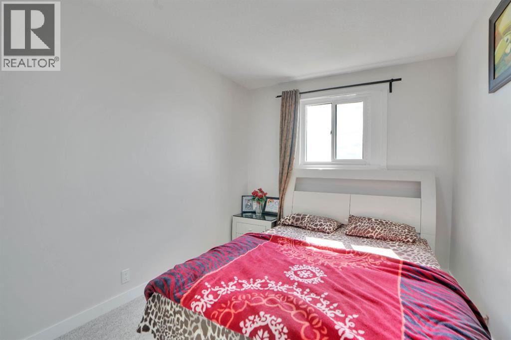 Single Family House for Sale in  Falton Drive NE Falconridge Calgary 