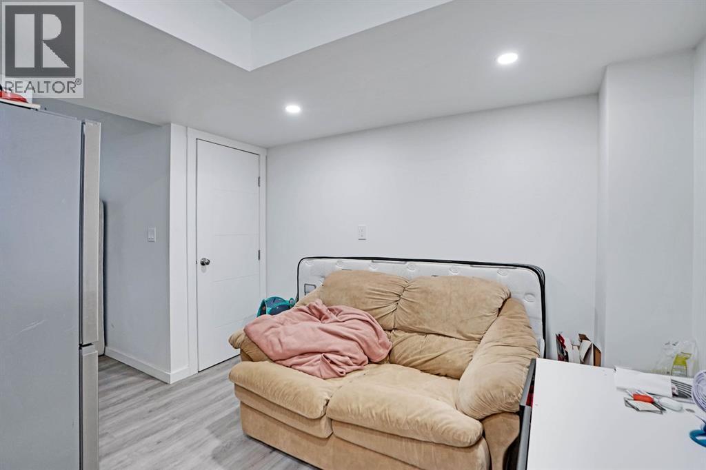 Single Family House for Sale in  Falton Drive NE Falconridge Calgary 