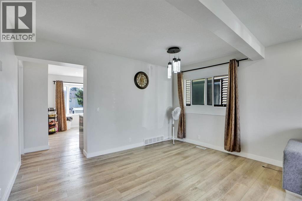 Single Family House for Sale in  Falton Drive NE Falconridge Calgary 