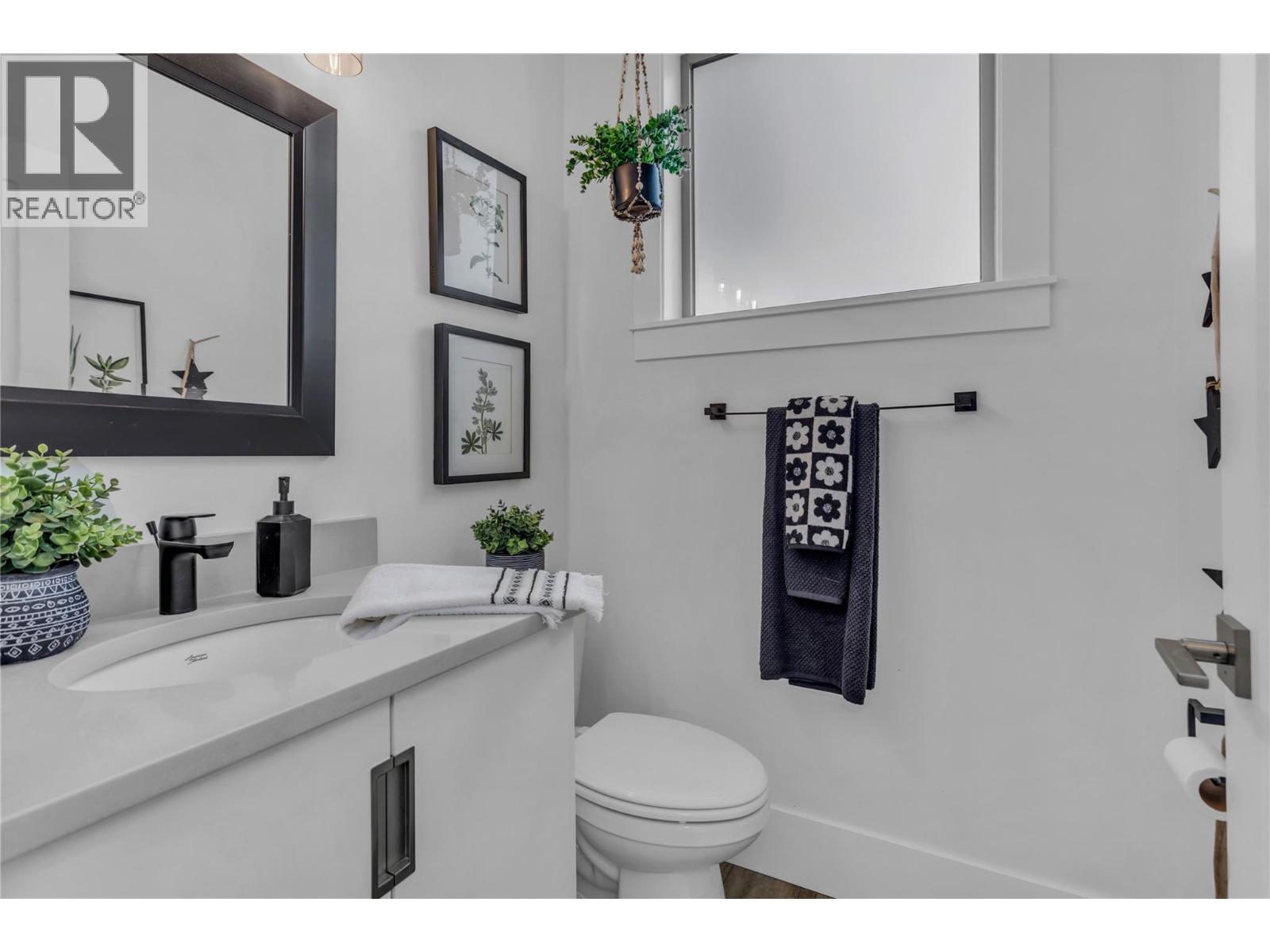 163-4000 Trails Place, Peachland