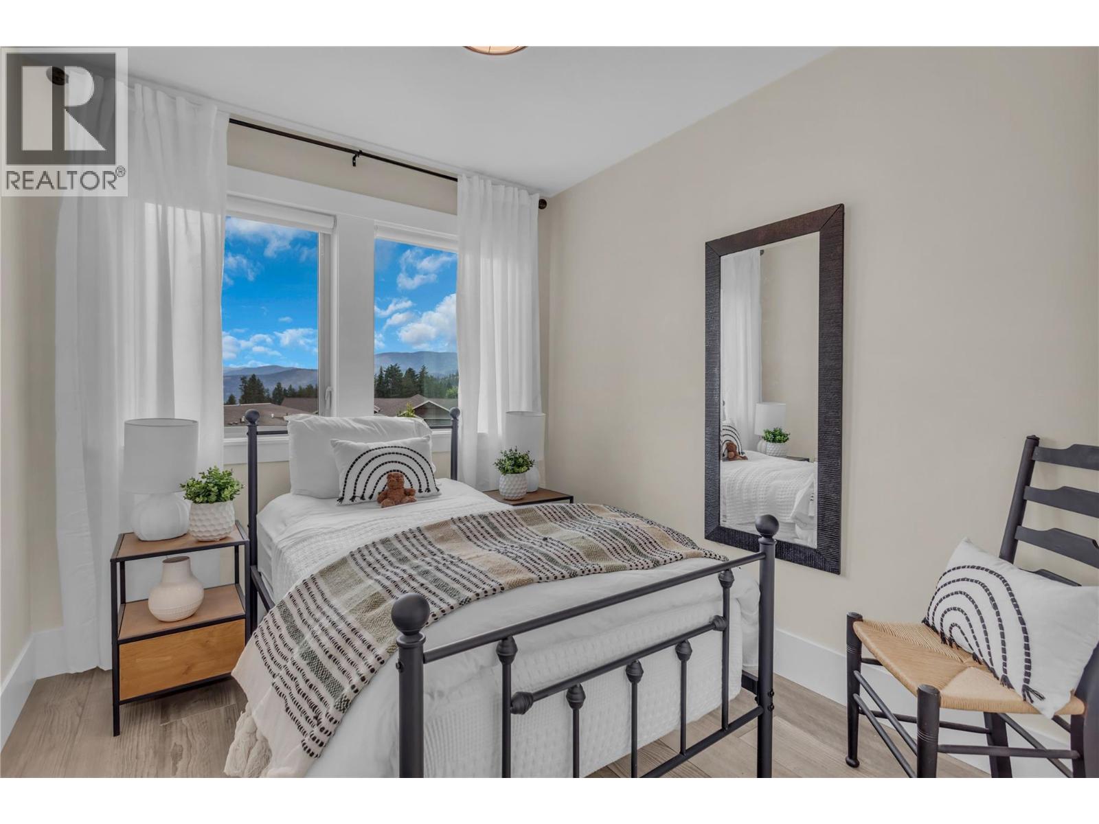  163-4000 Trails Place, Peachland