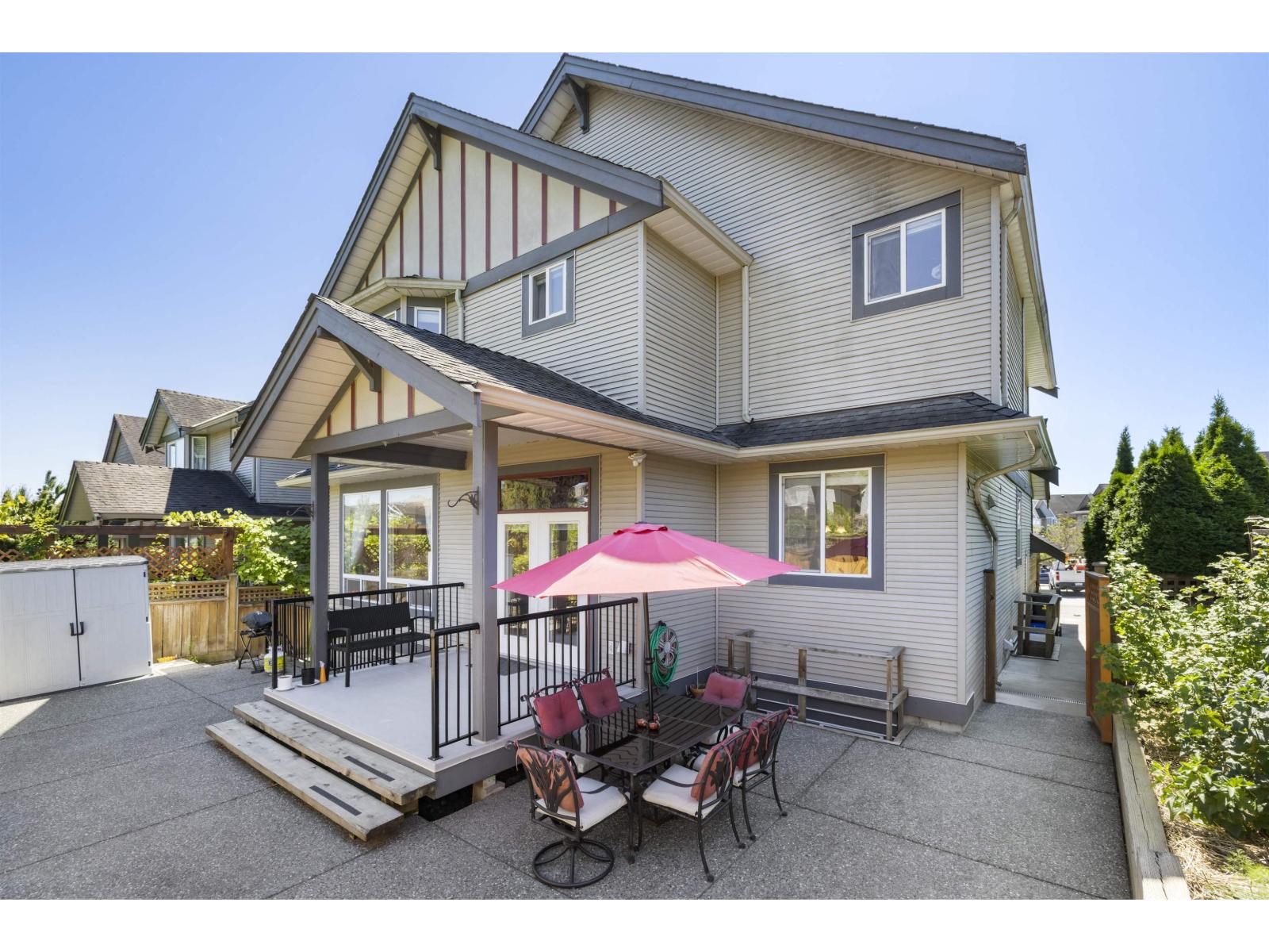 Photo 5 of 19629 68 A Avenue, Langley BC