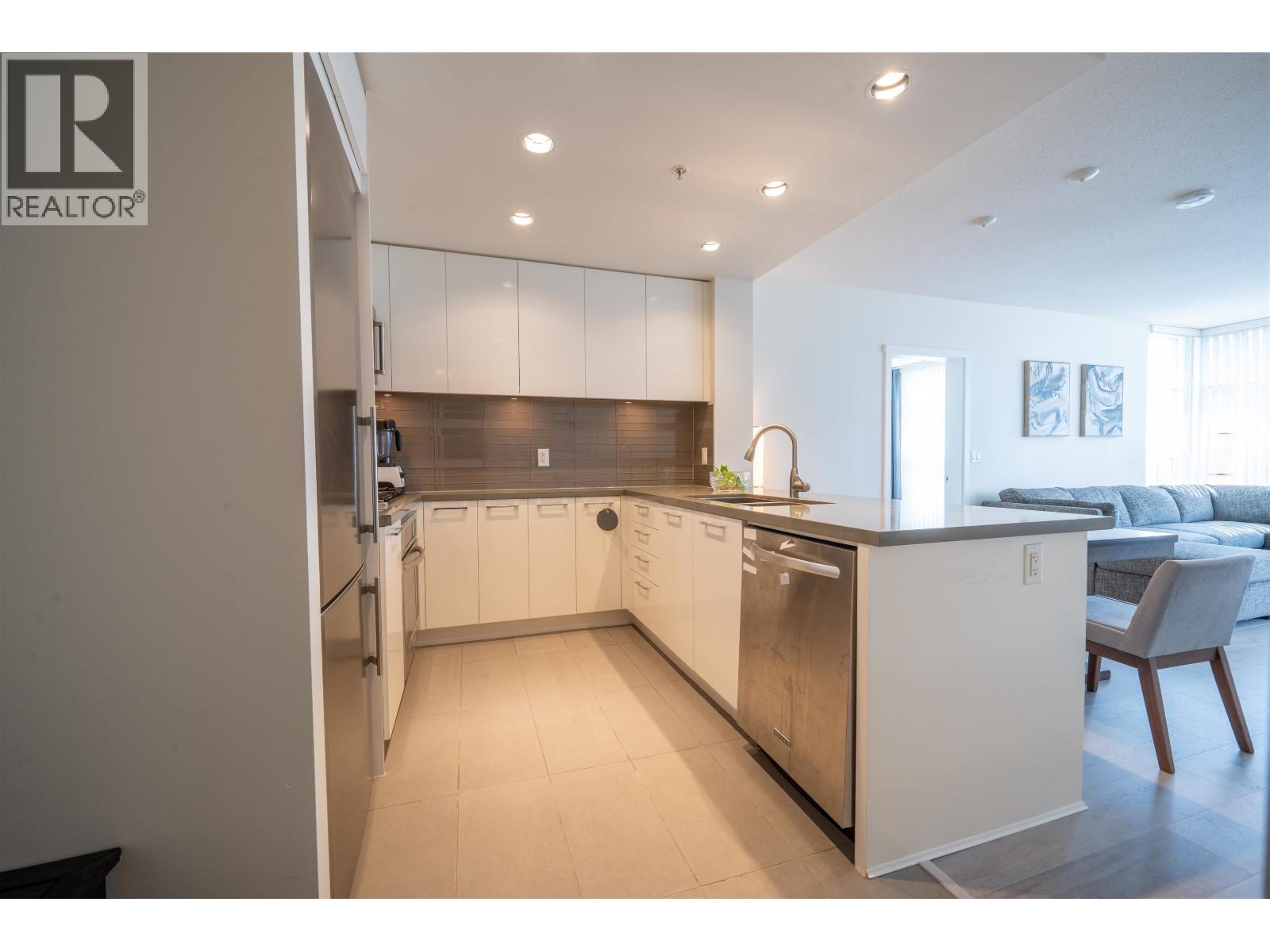 Photo 13 of 1001 4880 Bennett Street, Burnaby BC